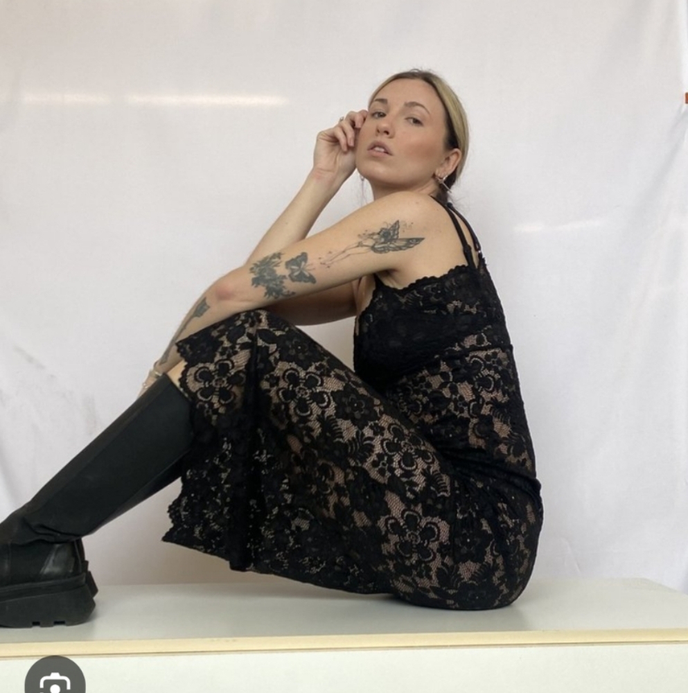 Em & May Eve Lace Maxi Dress | Black | 4X